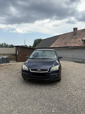 Ford focus 1.6 benzina 2005 pachet ghia - imagine 5