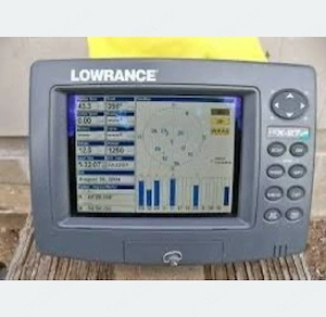 Sonar Lowrance LCX-27C + Antenă GPS + Cabluri și Suport