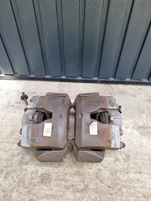 etrier fata stanga dreapta audi a6 c7 - imagine 2