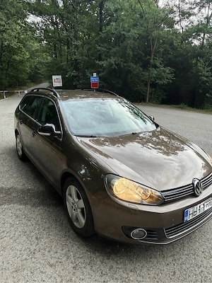 Volkswagen Golf 6 Variant   1.6 TDI 105 CP - imagine 2