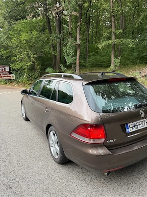 Volkswagen Golf 6 Variant   1.6 TDI 105 CP - imagine 3