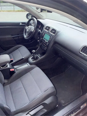 Volkswagen Golf 6 Variant   1.6 TDI 105 CP - imagine 8