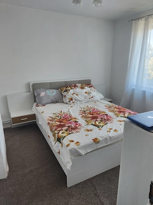Închiriez apartament - imagine 2