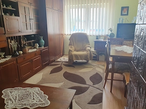 Apartament foarte bun de vânzare. Nu vei regreta că l-ai cumpărat. Te simți bine în el. Succes !  - imagine 6