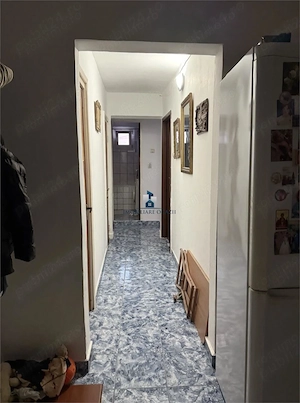 Vanzare Apartament 3 Camere Decomandat Eroii Revolutiei-Lalosu - imagine 3