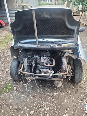 Dezmembrez Aixam 500
