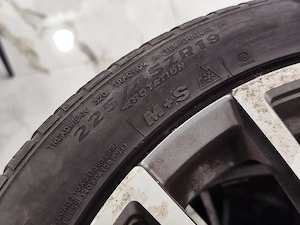 Jante 19" Audi cu cauciucuri M+S 225/45/R19