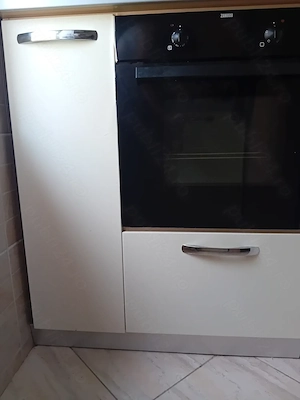 Cuptor de vânzare