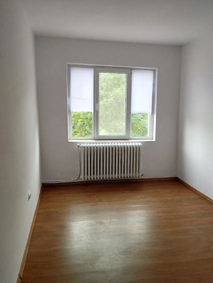    Persoană Fizică vînd Apartament 2 camere, decomandat, 54 mq, zona Frumoasa  - imagine 3