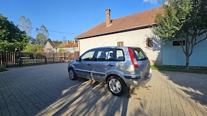  Ford Fusion 1.4 Benzină   2006 - imagine 2