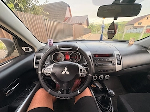 Vand Mitsubishi Outlander  - imagine 5