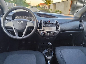 Hyundai i20 benzină 2013-10 - imagine 8
