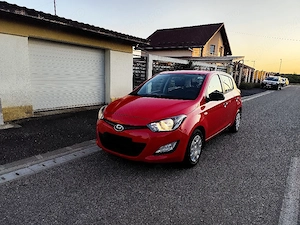 Hyundai i20 benzină 2013-10 - imagine 4