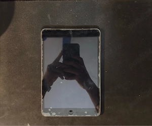 Tabletă iPad mini 2 stare decentă