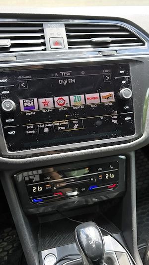 Volkswagen Tiguan - imagine 7
