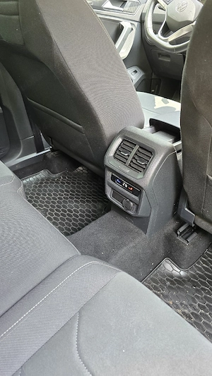 Volkswagen Tiguan - imagine 10