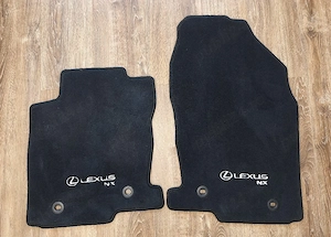 Preșuri originale Lexus NX 2014–2021 (AZ10) set textil OEM, stare excelentă