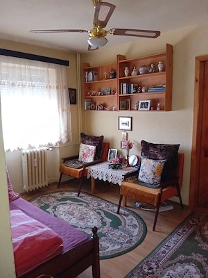 Proprietar-Vand apartament 2 camere Grădiște 