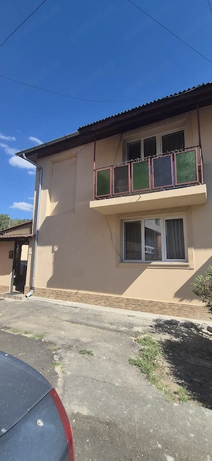 vand casa cu etaj cu 4 dormitoare