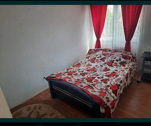 Închiriez apartament 2 camere, et 3, Aleea păcii
