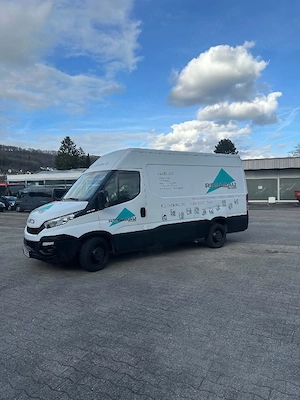 Vând Iveco Daily 33S13, an 2015, dubă, motor 2.3 diesel, Euro 5,
