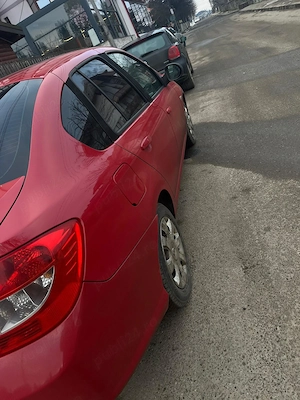 Vând Renault Symbol 1.5dci unic proprietar pret 2600 euro.Detali la nr de telefon   - imagine 5