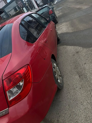 Vând Renault Symbol 1.5dci unic proprietar pret 2600 euro.Detali la nr de telefon   - imagine 3