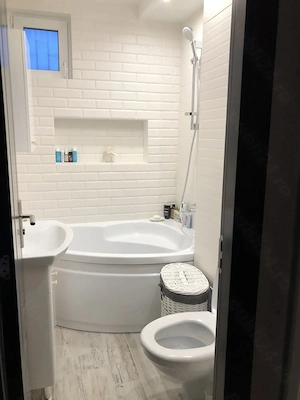 # Vând apartament cu 3 camere, garaj propriu și renovare completă | 78 mp | Ultracentral | - imagine 5