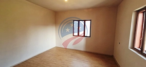 Casa Bradesti  teren  intravilan 7952 mp  deschidere 33 m la DE 70 - imagine 4