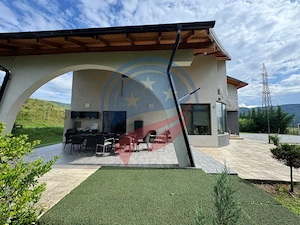 Pensiune  în Călimănești + 2 A-Frame - Teren 5.574 mp - Bonus Mercedes 350d - imagine 20