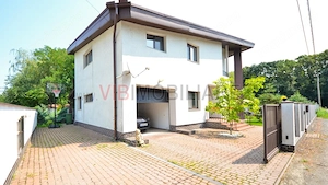 Baneasa - Teisani, vila P+1E, 6 camere, suprafata utila 212 mp - imagine 2