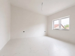 Duplex pe parter langa Carrefour toate utilitatile - imagine 8