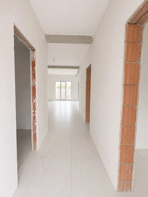 Duplex pe parter langa Carrefour toate utilitatile - imagine 3