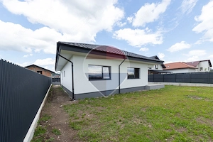 Casă pe parter în Hărman,3 dormitoare+ living, 630 mp teren - imagine 2