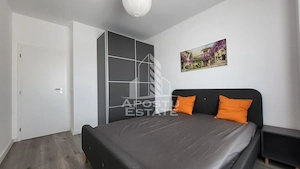 Apartament cu 3 camere,complet mobilat si utilat,zona Centrala - imagine 9
