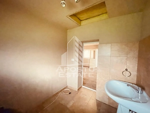 Casa potential turistic si comercial -zona Varfurile - imagine 13