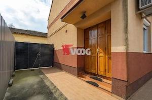 VILA  DE VANZARE-CENTRUL STATIUNII BUZIAS-220000 euro - imagine 2