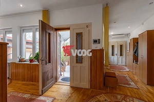 VILA  DE VANZARE-CENTRUL STATIUNII BUZIAS-220000 euro - imagine 4