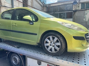 Dezmembrez Peugeot 207 - imagine 2