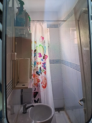 închiriez apartament  - imagine 4
