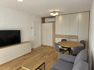 Direct proprietar ofer spre închiriere apartament cu trei camere  - imagine 10