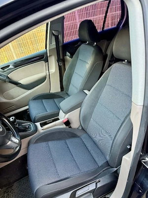 vand Golf 6, an 2009, motot 2.0 disel - imagine 5