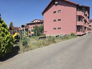 Închiriez apartament  - imagine 5