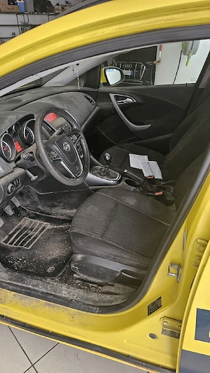 Opel Astra 1.7 Cdti 130 cp - imagine 5
