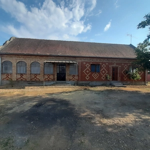 Casa de caramida aproape de autostrada in jud.Timis - imagine 2
