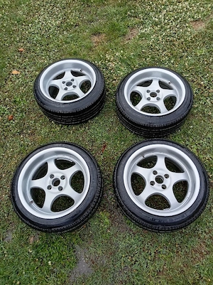 Vând jante Originale BORBET T 4x100 et15 9J  R16 cu cauciucuri foarte bune de vară 205 45 r16 (500e) - imagine 3