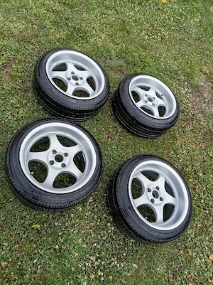 Vând jante Originale BORBET T 4x100 et15 9J  R16 cu cauciucuri foarte bune de vară 205 45 r16 (500e) - imagine 10