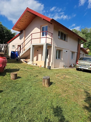 Casa de vânzare finalizată recent  - imagine 8