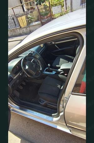 Vând Peugeot 407 foarte bine întreținut  - imagine 5