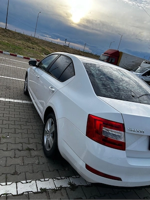 Vând SKODA Octavia III, 1.6 Diesel TDI, an 2014, cutie manuală - imagine 5